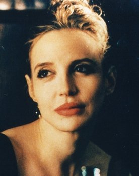 Anna Thomson